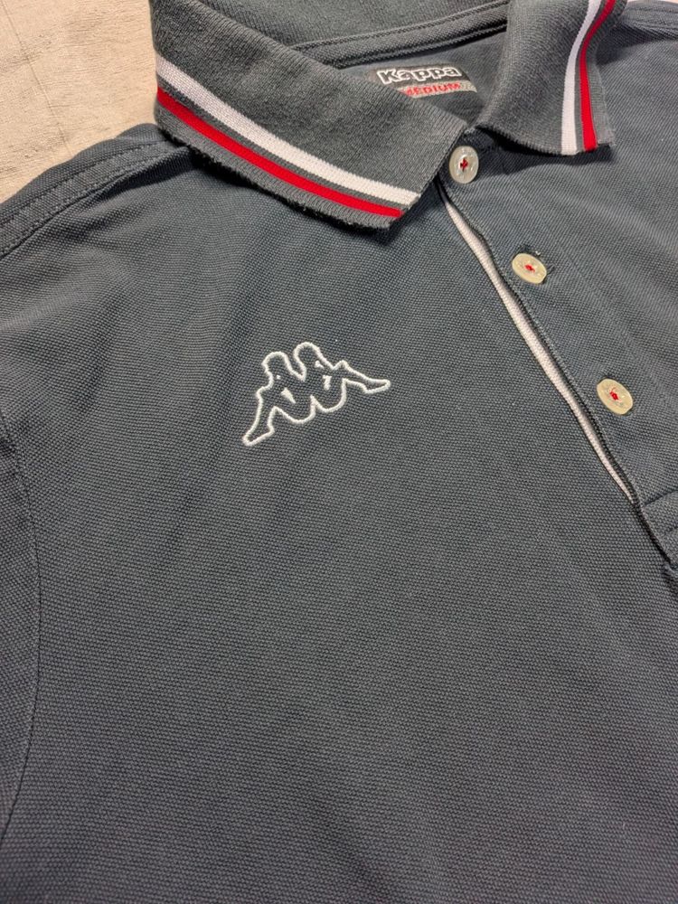 Kappa Polo Shirt Black Red White Collar imagen 2
